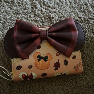 Autumn Minnie Mouse loungefly wallet
